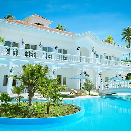 Casablanca By The Sea Hotel Olango Island Exterior photo